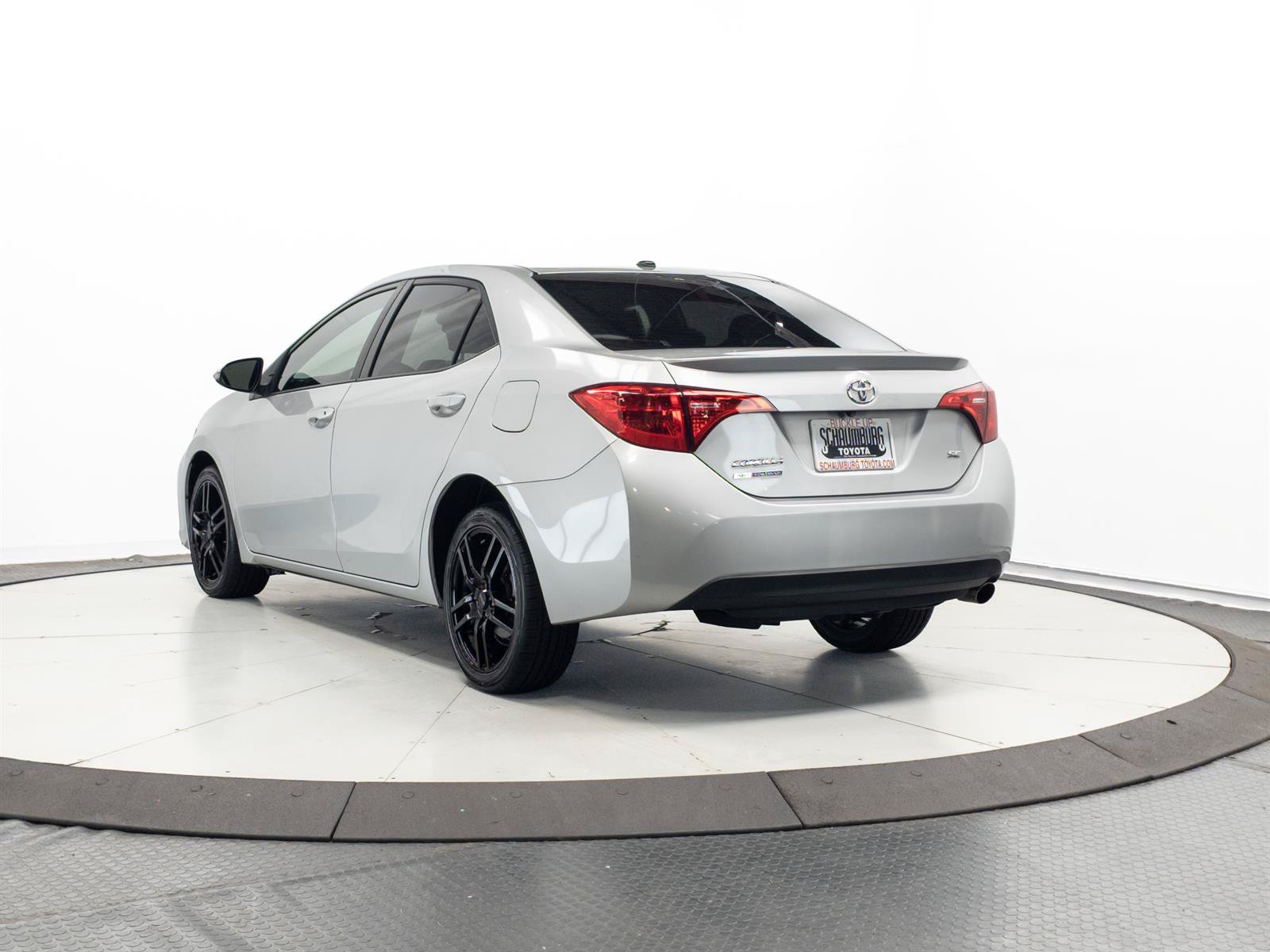 Used 2017 Toyota Corolla SE 50th Anniversary FWD image 9