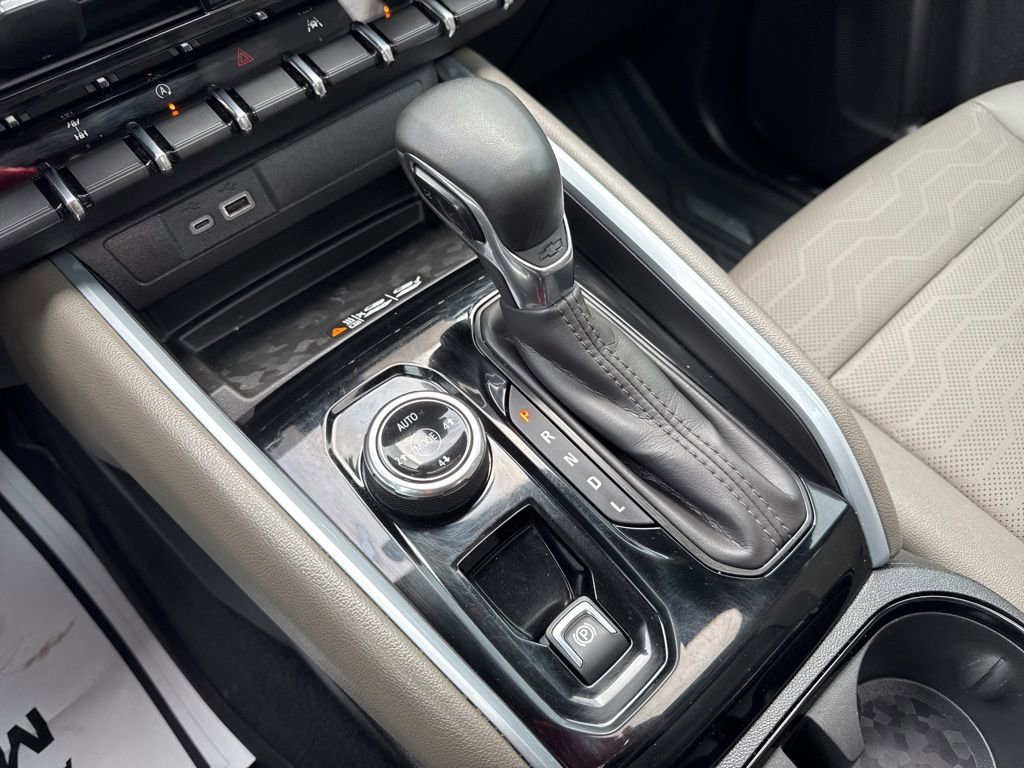 Used 2025 Chevrolet Colorado ZR2 w/ Technology Package image 37