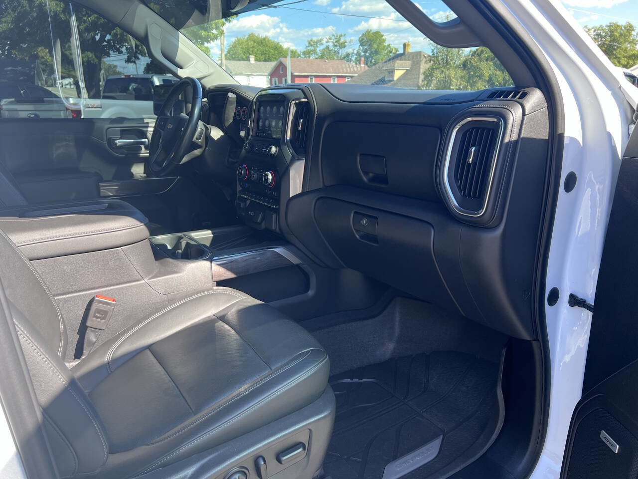 Used 2020 Chevrolet Silverado 1500 LTZ w/ LTZ Plus Package image 32