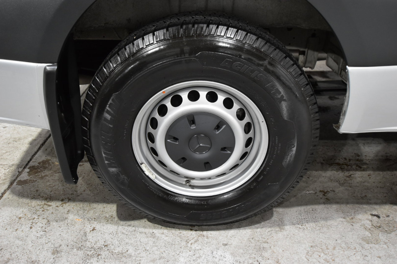 Used 2021 Mercedes-Benz Sprinter 2500 image 56