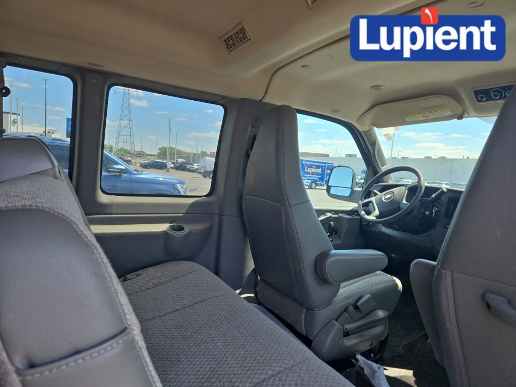Used 2019 Chevrolet Express 3500 LT w/ LT Preferred Equipment Group RWD image 16
