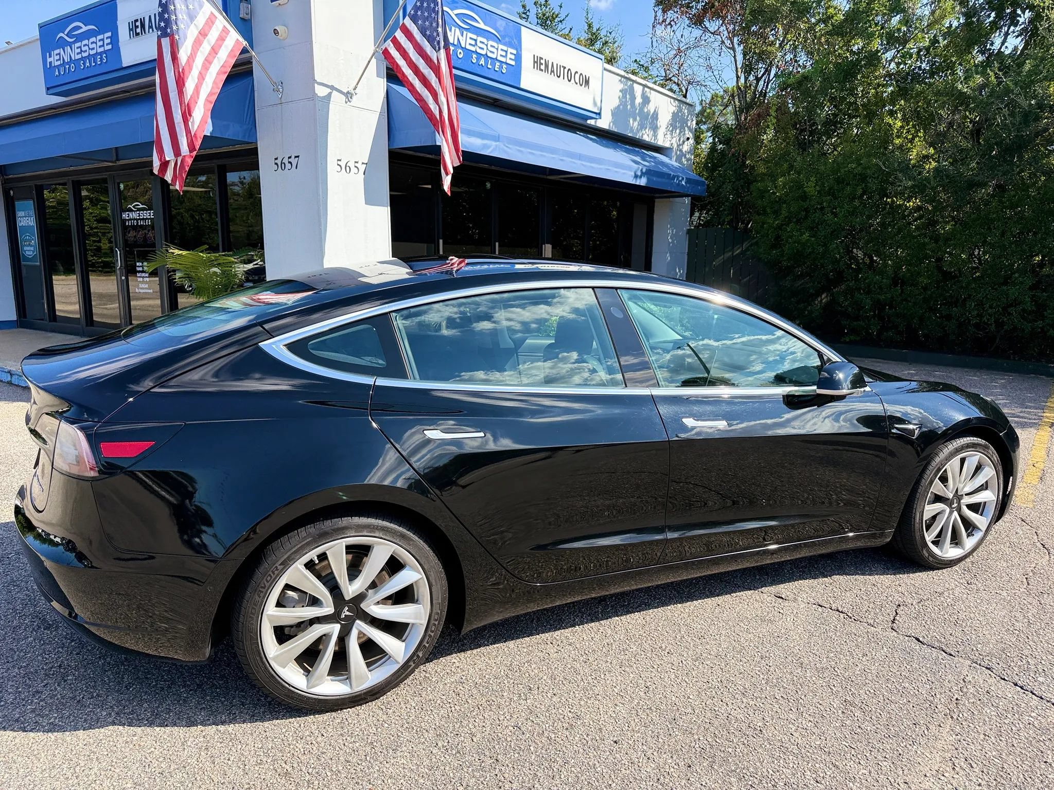 Used 2018 Tesla Model 3 Long Range AWD/4WD image 5