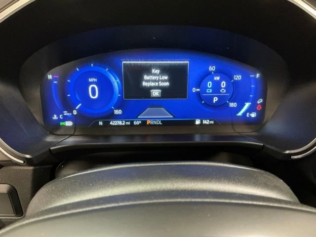 Used 2020 Ford Escape Titanium image 29