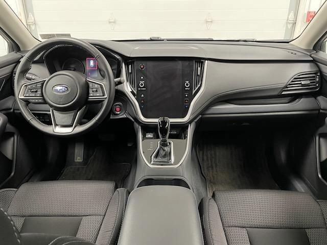 Used 2025 Subaru Outback Premium image 12