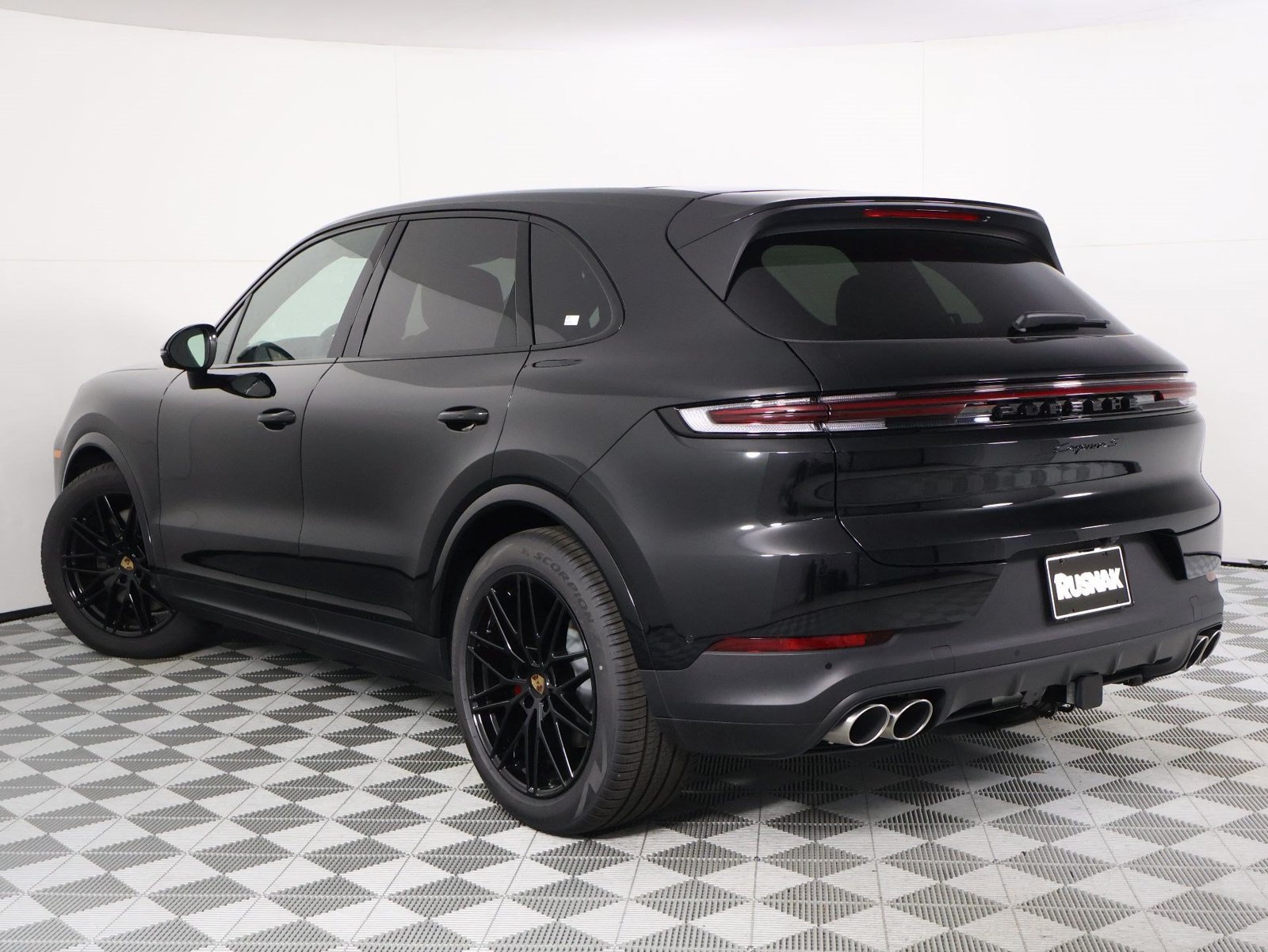 New 2026 Porsche Cayenne S AWD/4WD image 3