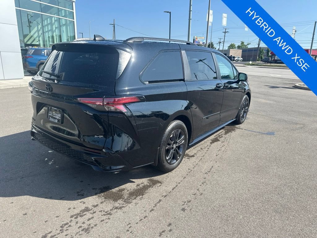Used 2026 Toyota Sienna XSE AWD/4WD image 6