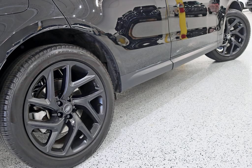 Used 2023 Land Rover Range Rover Sport SE AWD/4WD image 12