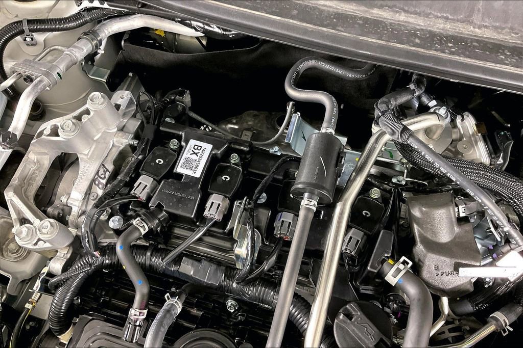 New 2026 Nissan Kicks SR w/ SR Premium Package image 35