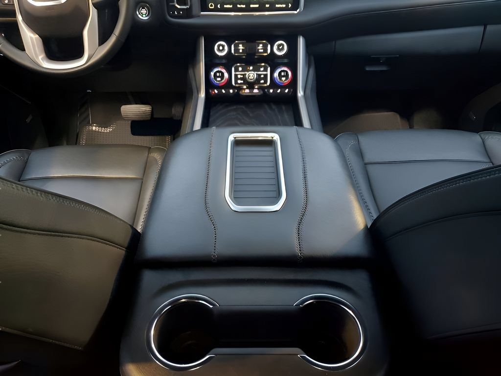 Used 2023 GMC Yukon Denali AWD/4WD image 26