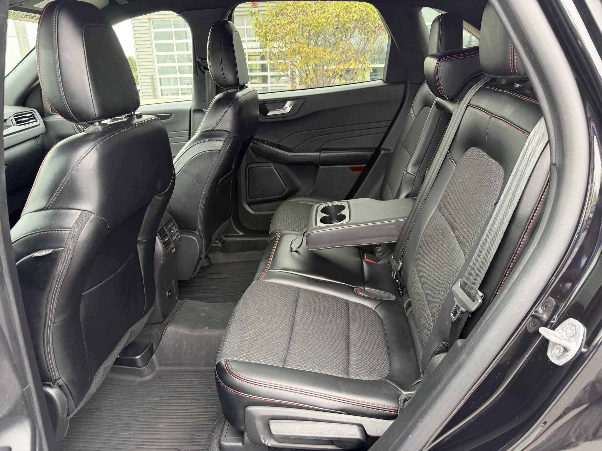 Used 2024 Ford Escape ST-Line w/ Tech Pack #1 AWD/4WD image 15