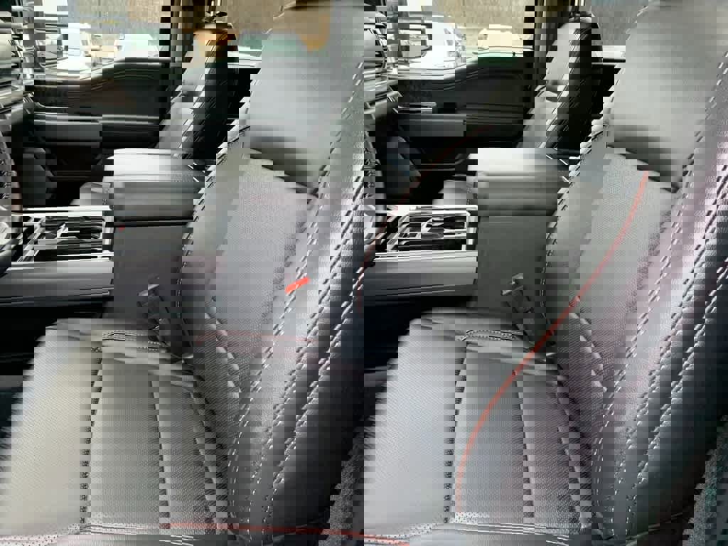 Used 2024 Ford F350 Lariat w/ Black Appearance Package image 20