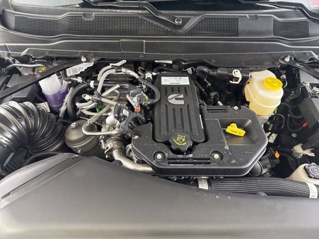 New 2025 RAM 2500 Laramie AWD/4WD image 19