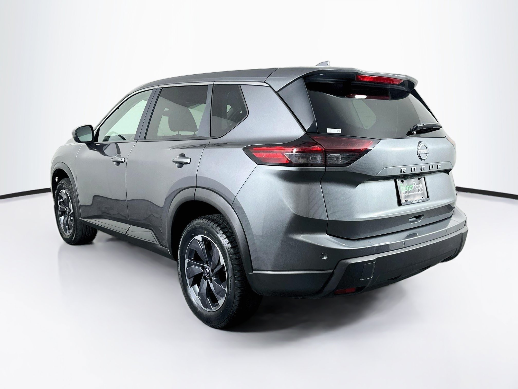 Used 2026 Nissan Rogue SV FWD image 5
