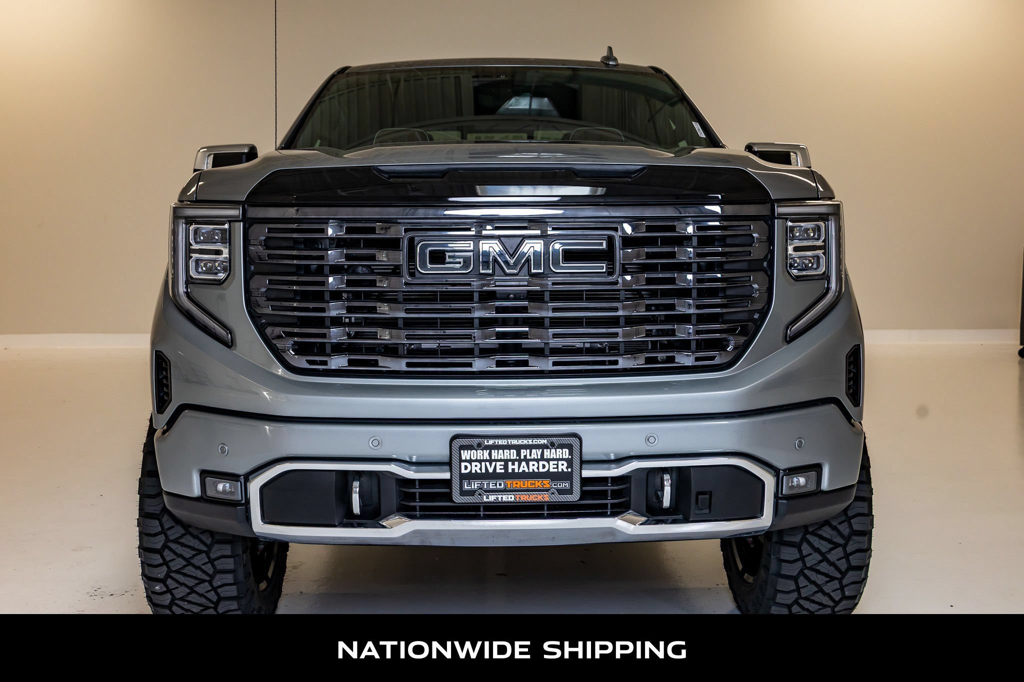 Used 2025 GMC Sierra 1500 Denali Ultimate w/ LPO, Utility Wall Package AWD/4WD image 4