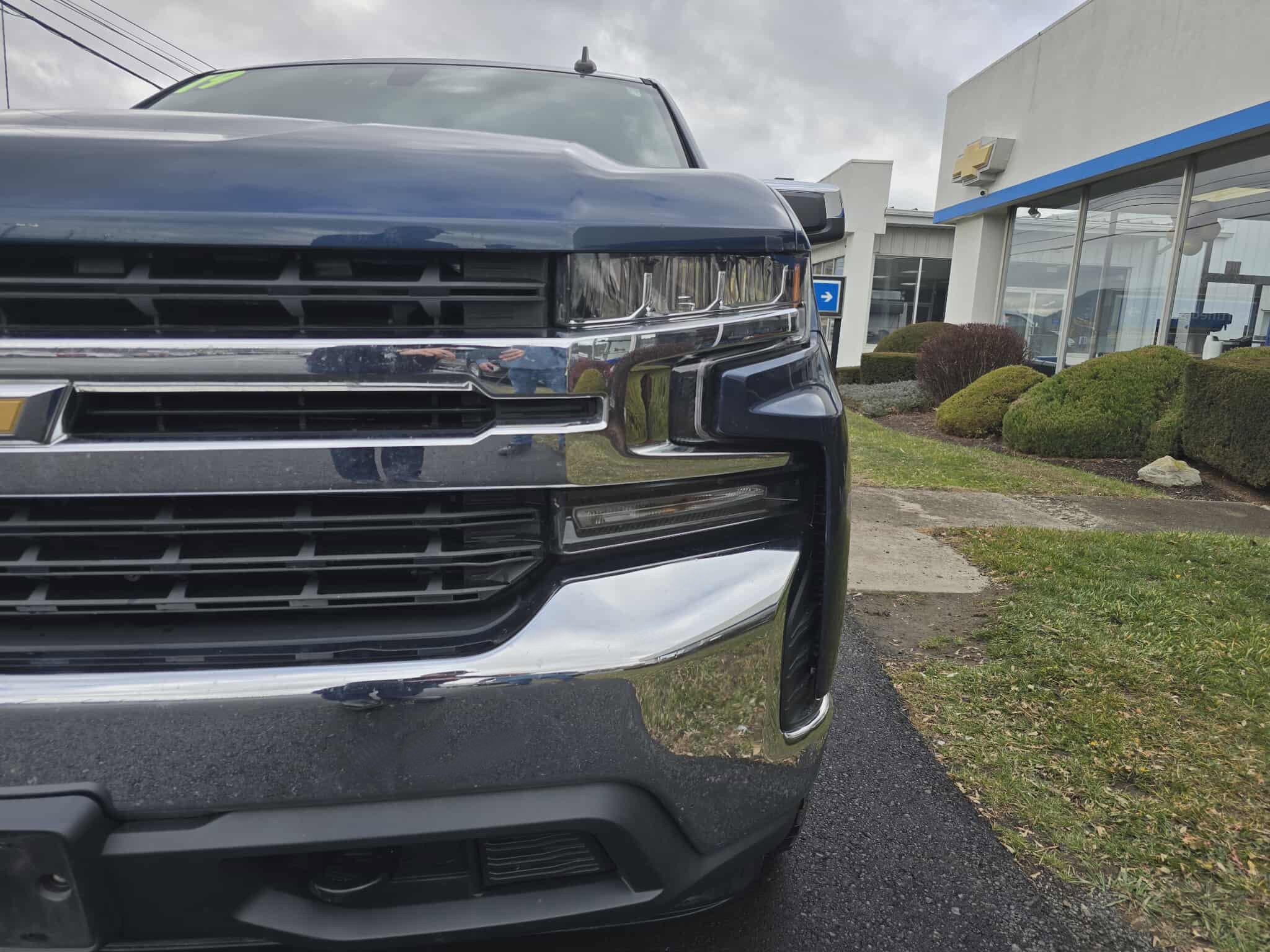 Used 2019 Chevrolet Silverado 1500 LT w/ All-Star Edition image 9