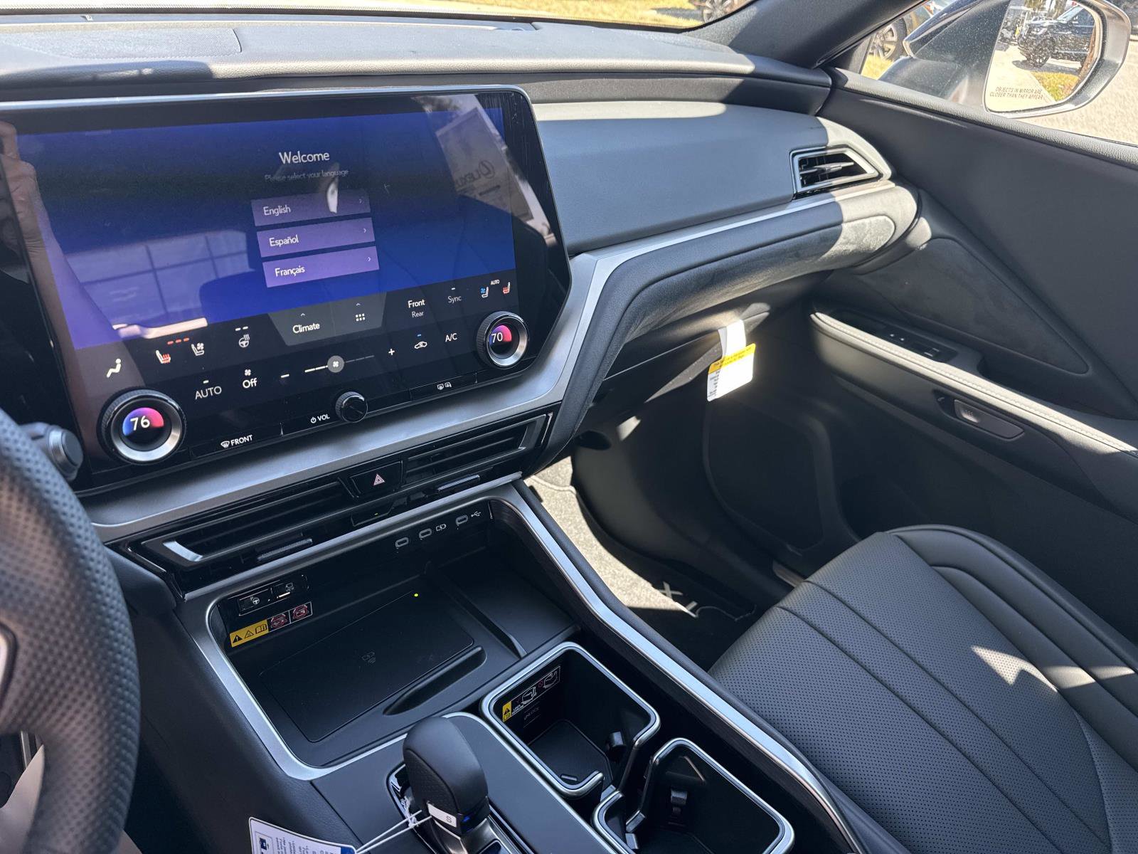 New 2026 Lexus TX 500h AWD image 23