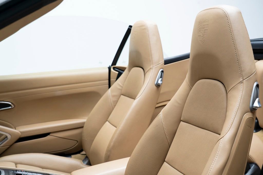 Used 2013 Porsche 911 Carrera 4S image 15