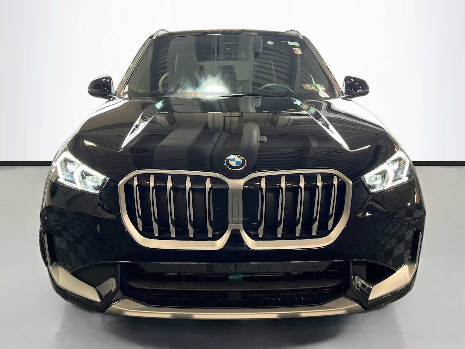 New 2027 BMW X1 xDrive28i AWD/4WD image 2