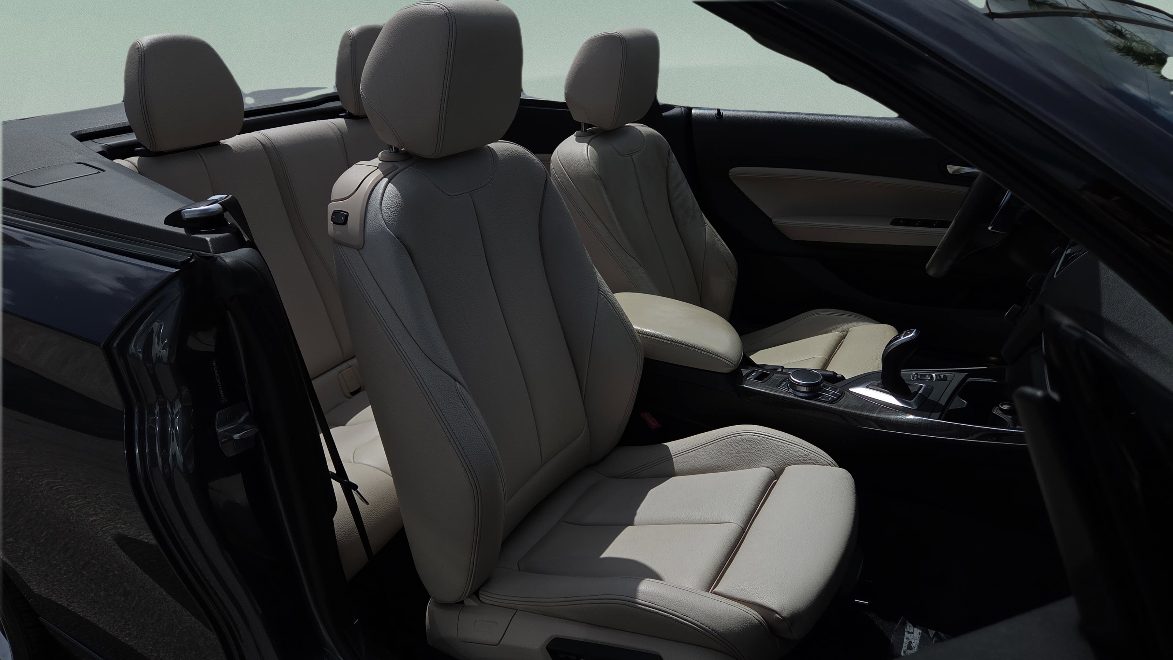 Used 2017 BMW 230i Convertible image 17