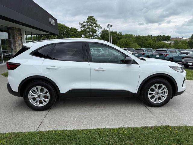 Used 2025 Ford Escape Active FWD image 21