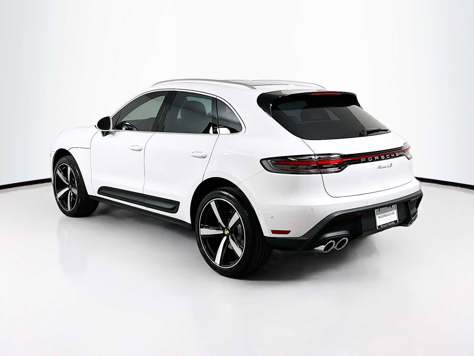 Used 2026 Porsche Macan S AWD/4WD image 3