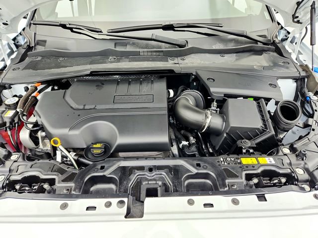 Certified 2024 Jaguar E-PACE R-Dynamic SE image 17