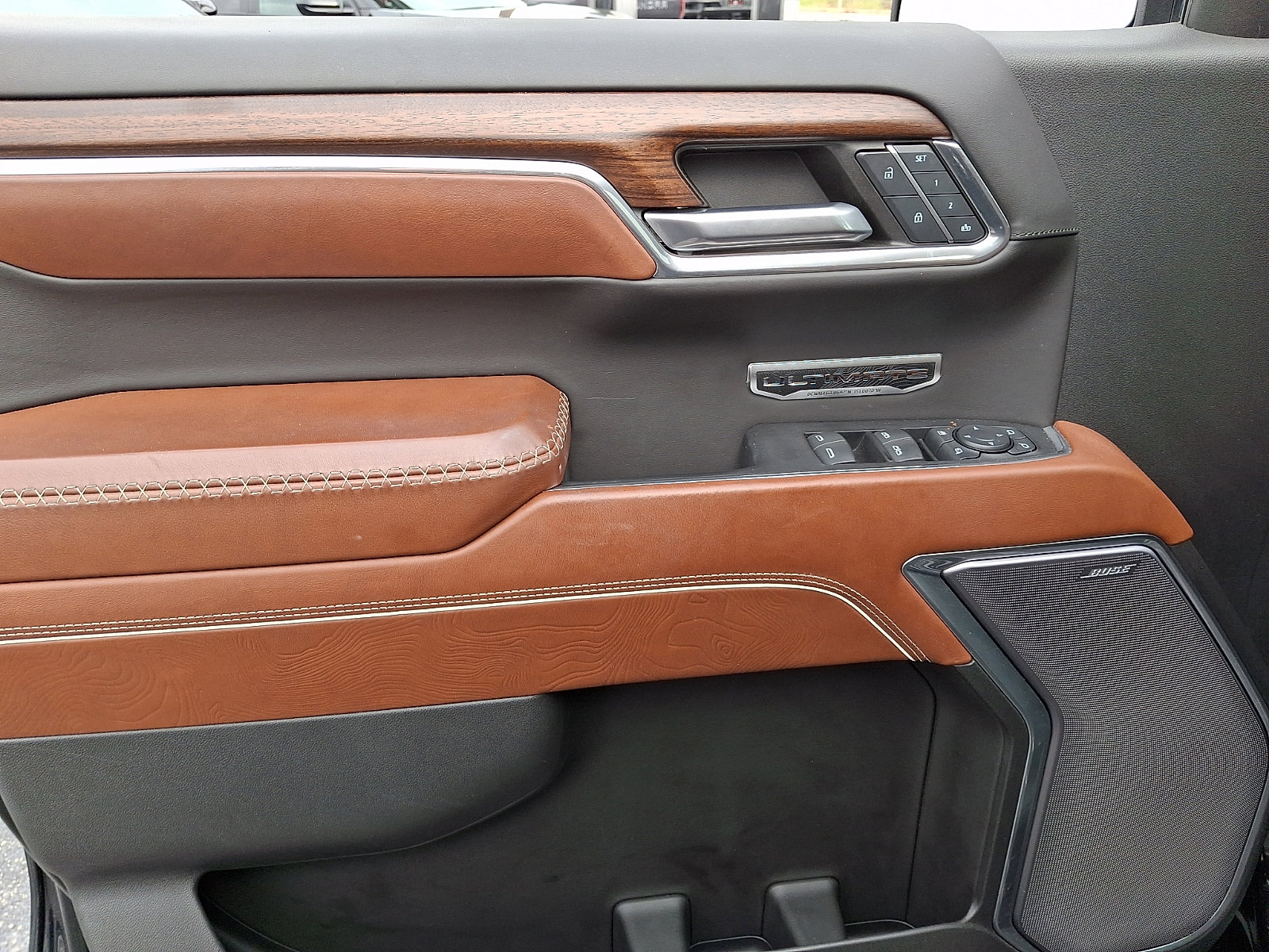 Certified 2024 GMC Sierra 1500 Denali Ultimate image 13