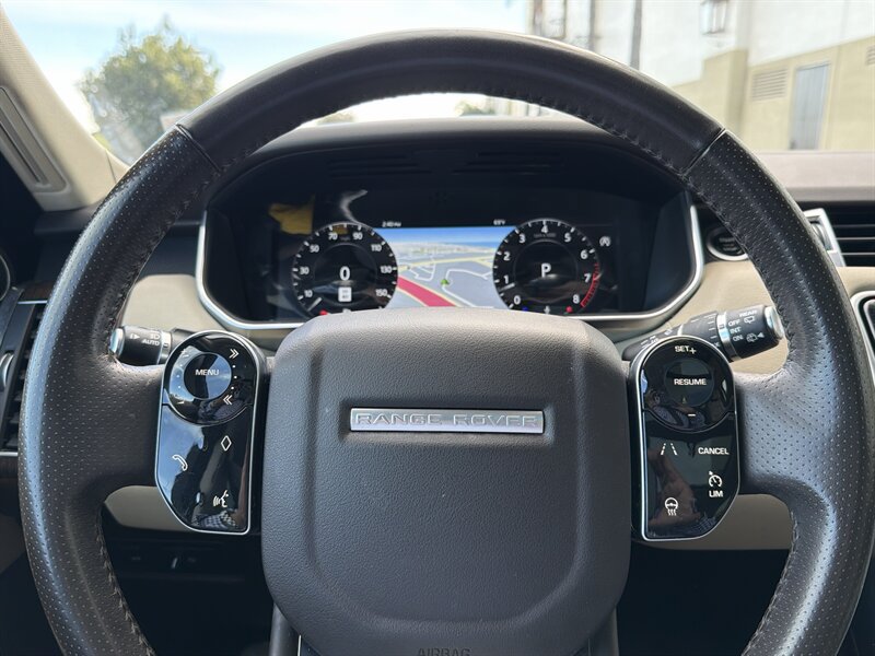 Used 2018 Land Rover Range Rover Sport HSE AWD/4WD image 24