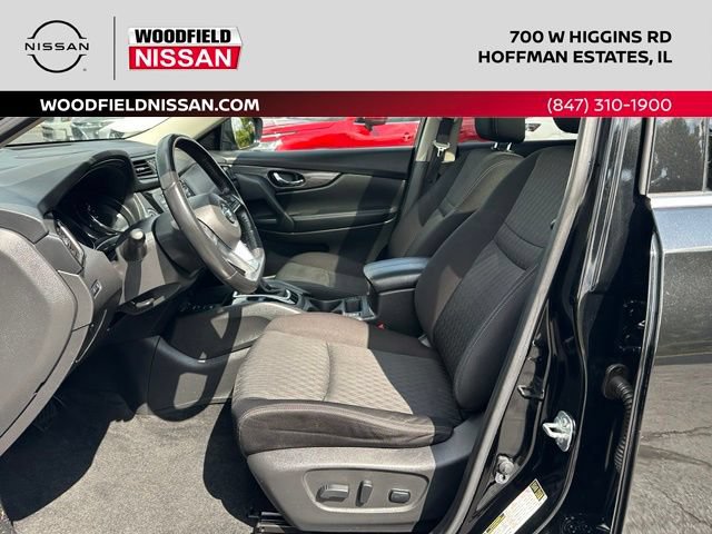 Used 2019 Nissan Rogue SV w/ Sun & Sound Touring Package AWD/4WD image 23