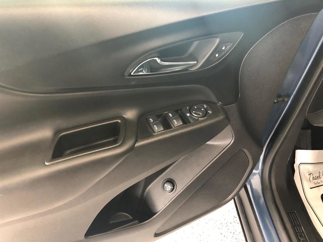 Used 2024 Chevrolet Equinox LT w/ LPO, Floor Liner Package image 6