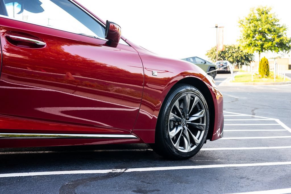 Used 2018 Lexus LS 500 F Sport w/ Accessory Package (Z2) RWD image 10