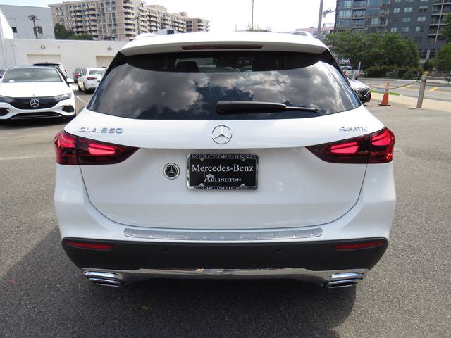Used 2026 Mercedes-Benz GLA 250 4MATIC image 3