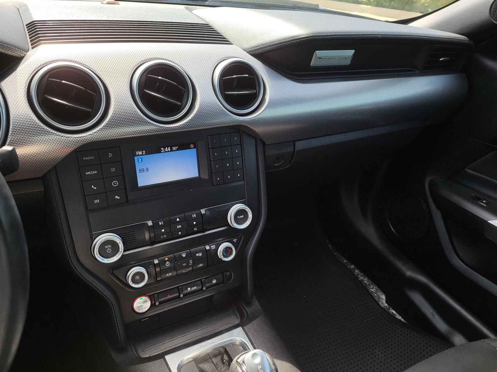 Used 2019 Ford Mustang GT w/ Black Accent Package RWD image 20
