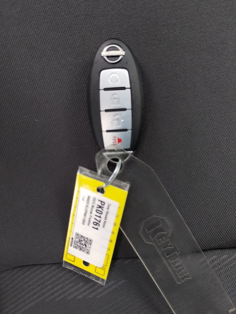 Used 2023 Nissan Frontier SV w/ Midnight Edition Package image 27