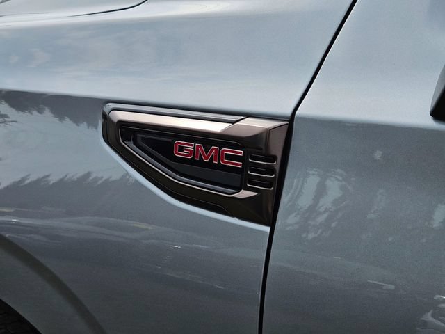 New 2026 GMC Yukon AT4 Ultimate AWD/4WD image 11