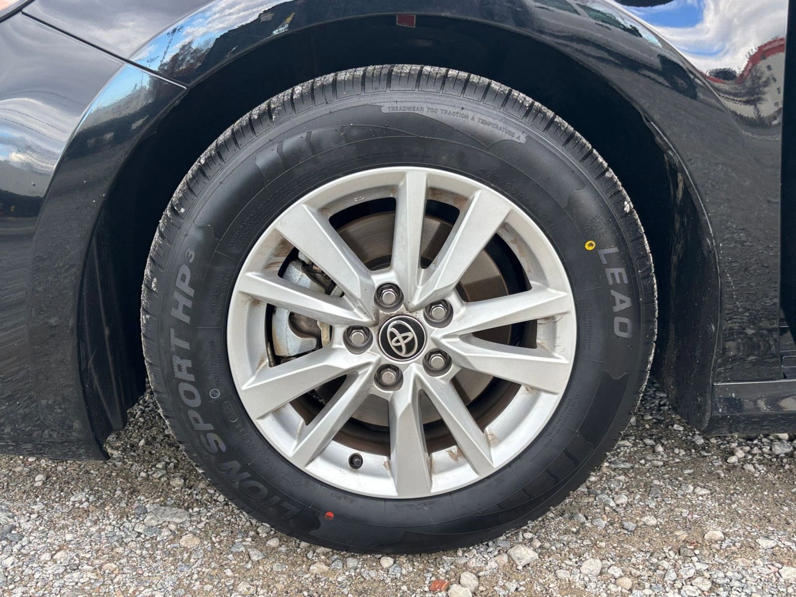 Used 2025 Toyota Camry LE image 25