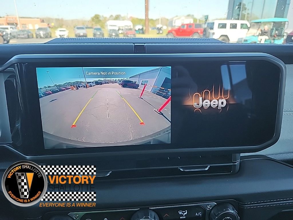 Used 2025 Jeep Wrangler Sahara 4xe image 5