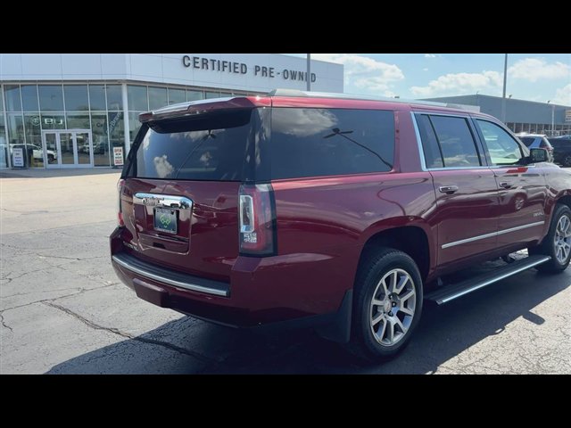 Certified 2017 GMC Yukon XL Denali w/ Open Road Package AWD/4WD image 8