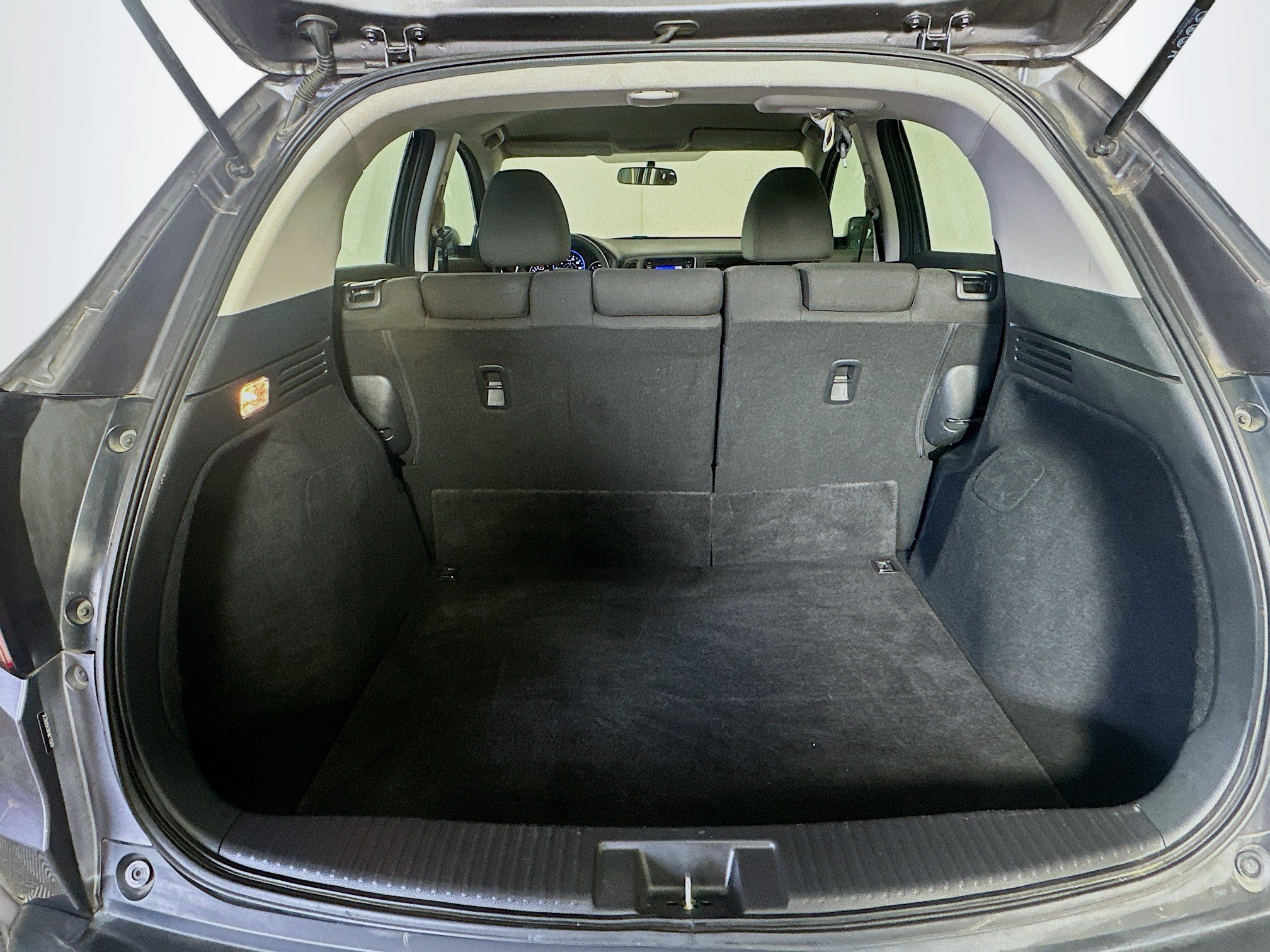 Used 2017 Honda HR-V LX image 26