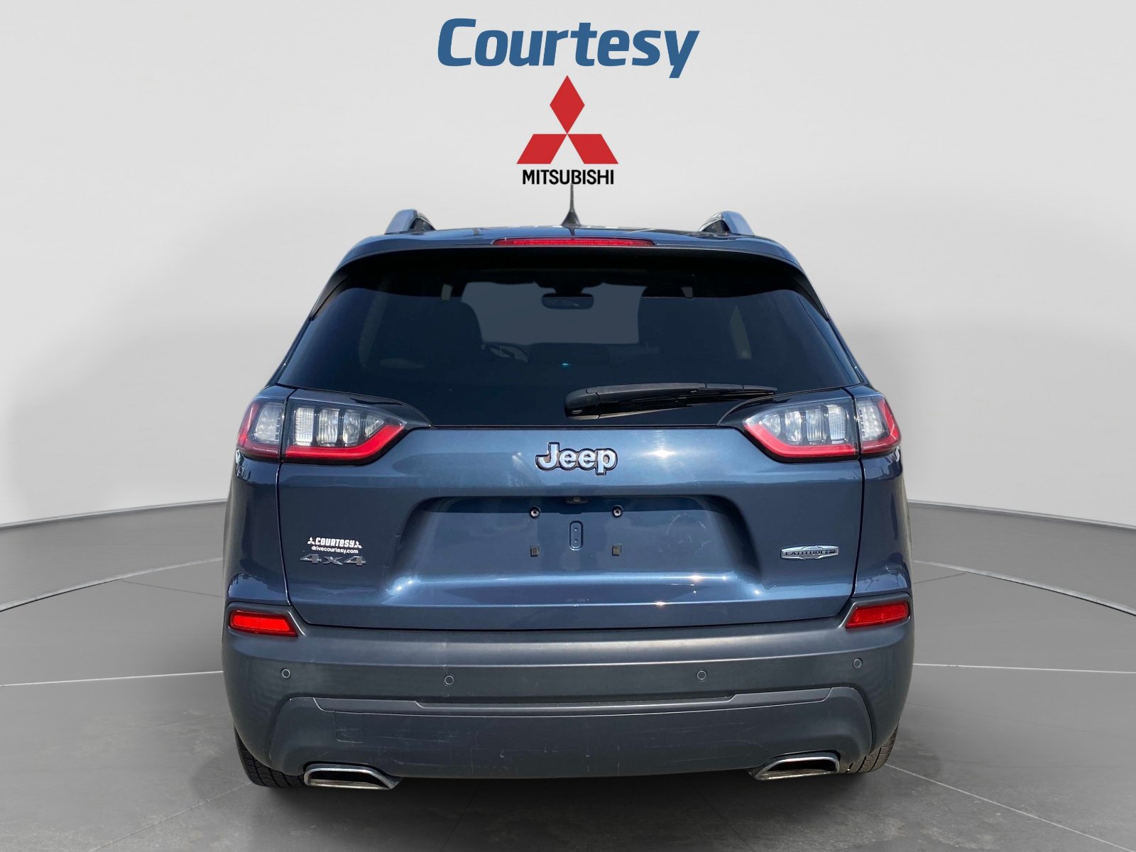 Used 2020 Jeep Cherokee Latitude Plus w/ Comfort/Convenience Group AWD/4WD image 4