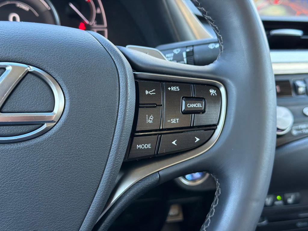 Used 2021 Lexus ES 300h w/ Premium Package image 20