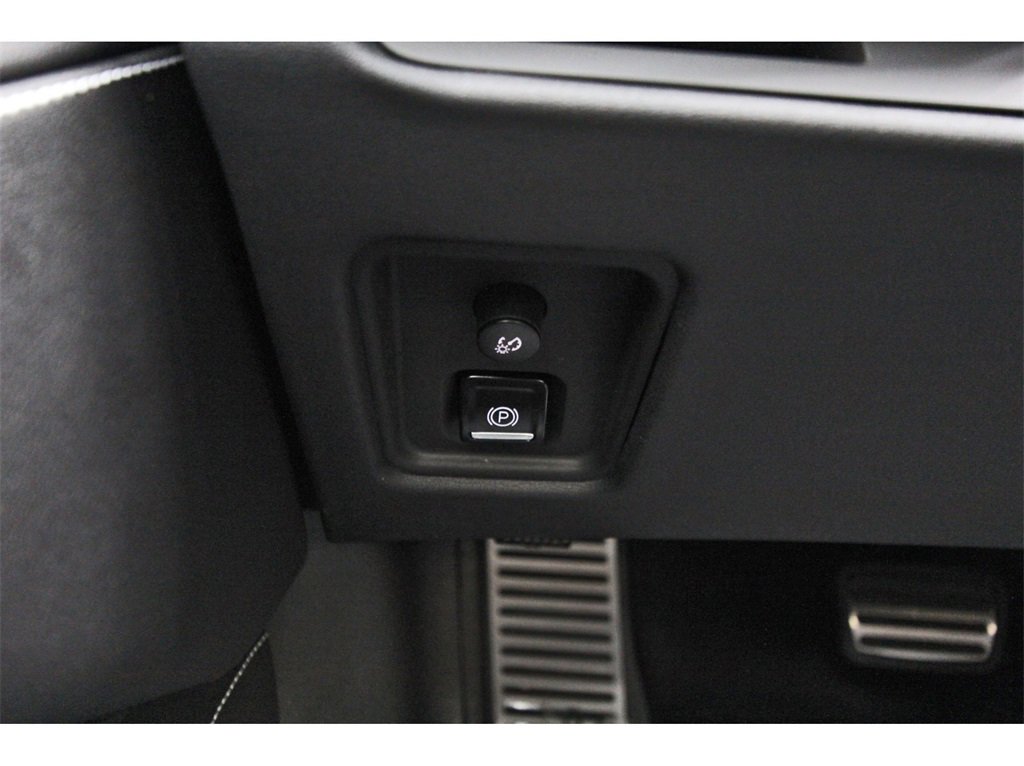 Used 2023 Chevrolet Corvette Stingray Convertible w/ 1LT image 16