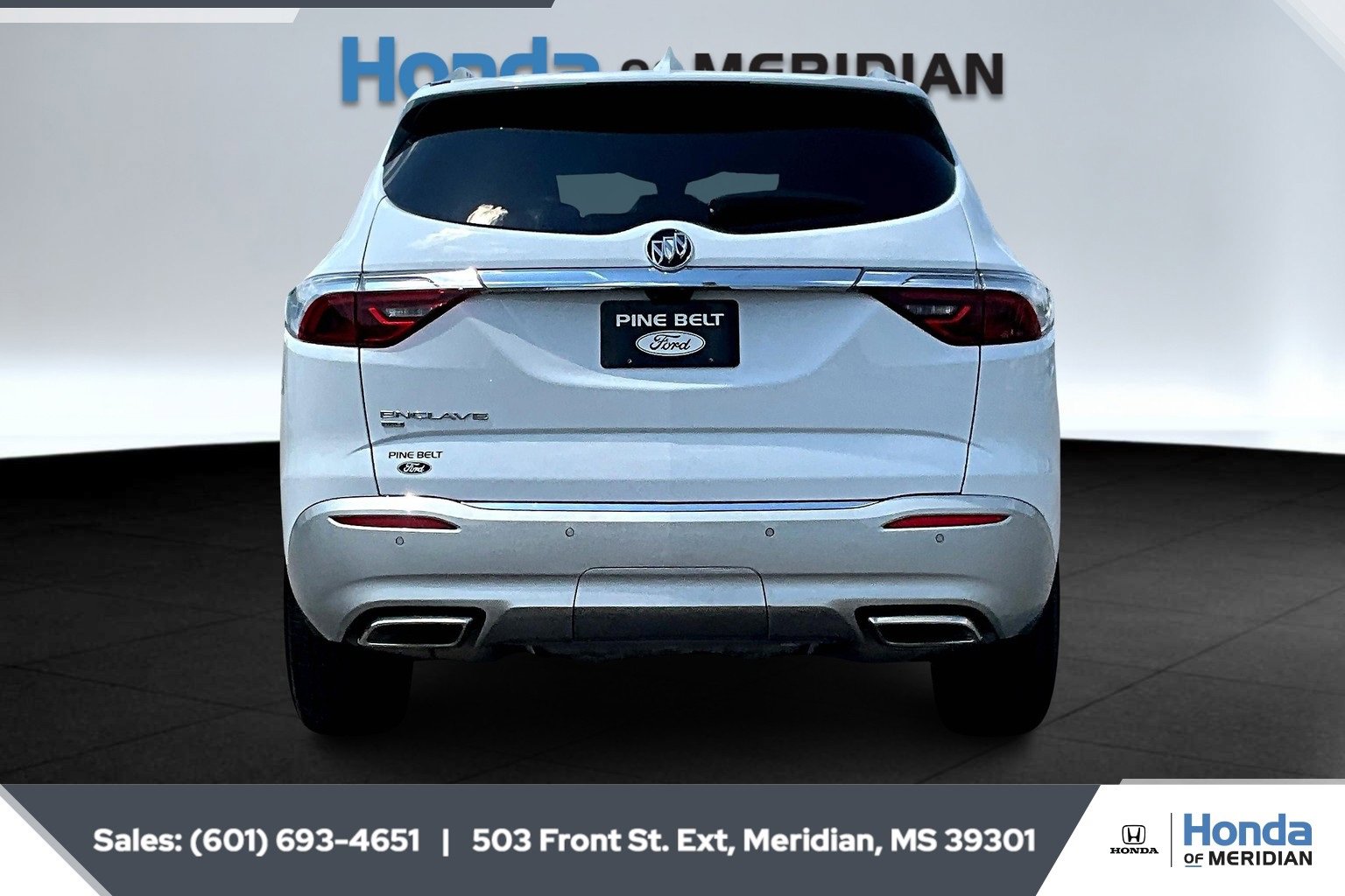 Used 2024 Buick Enclave Premium image 4