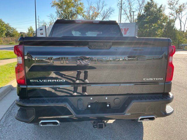 Used 2023 Chevrolet Silverado 1500 Custom Trail Boss AWD/4WD image 10