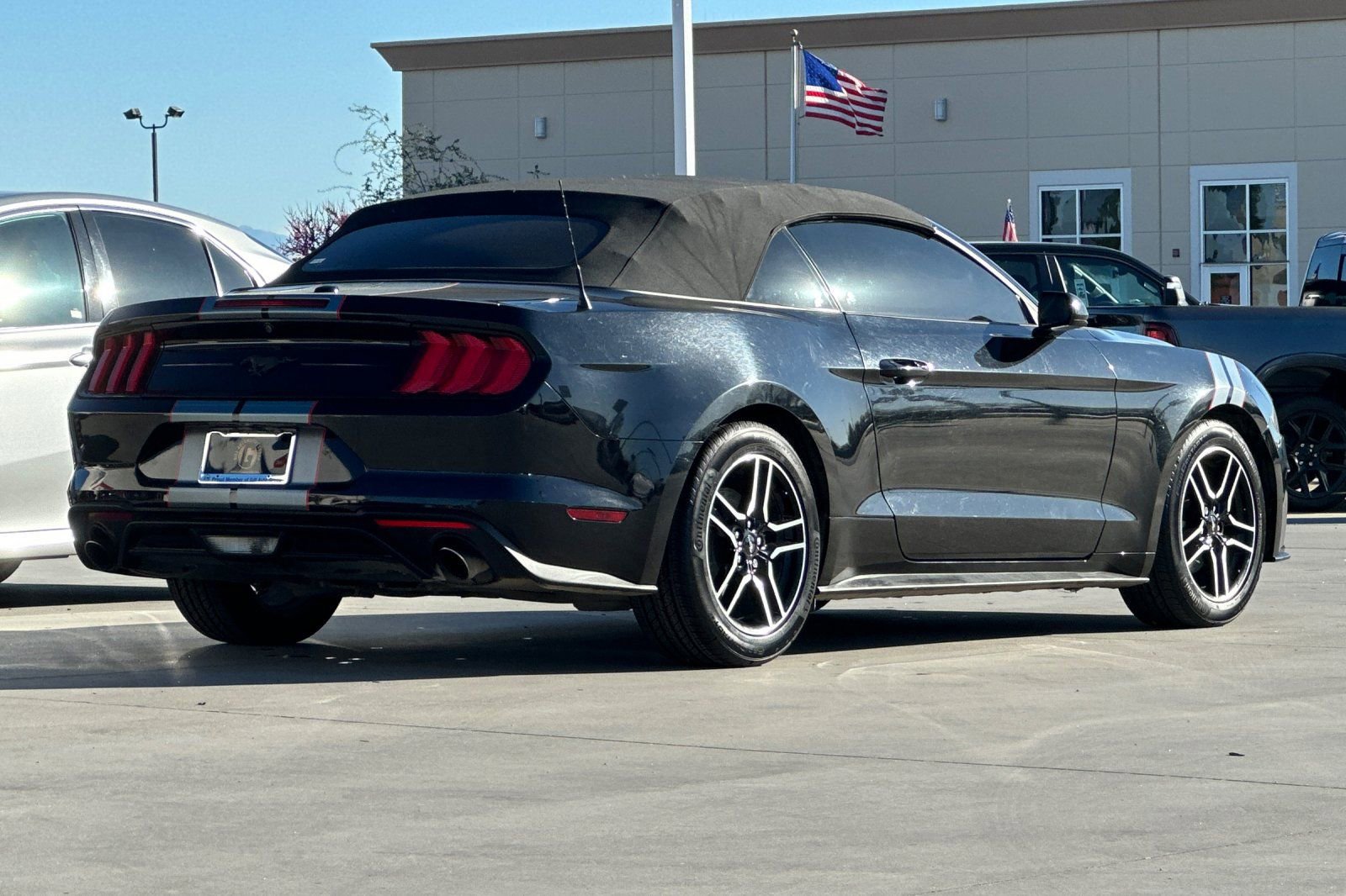 Used 2022 Ford Mustang Convertible w/ Equipment Group 101A image 6