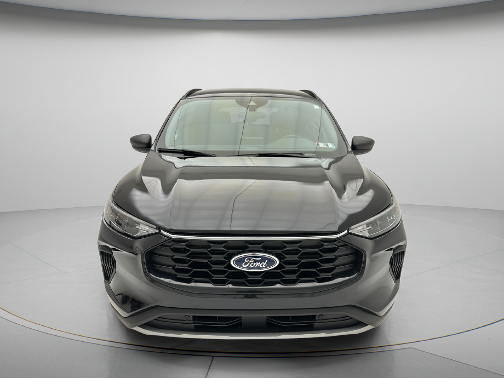 Used 2025 Ford Escape ST-Line FWD image 2