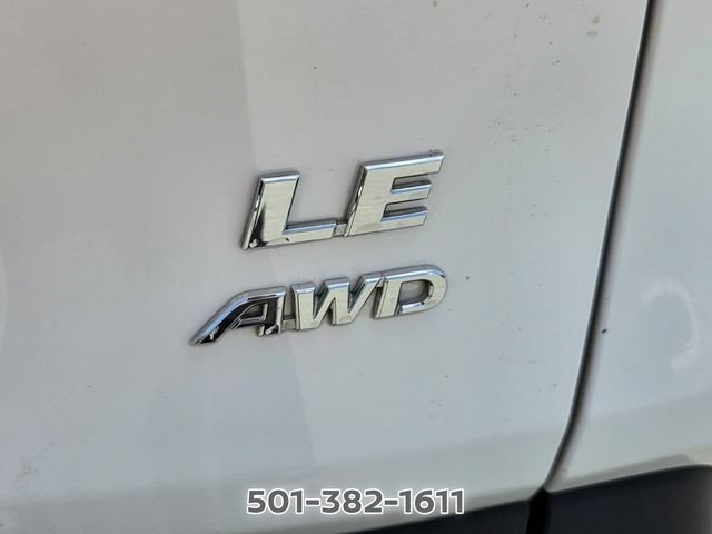 Used 2022 Toyota RAV4 LE AWD/4WD image 14