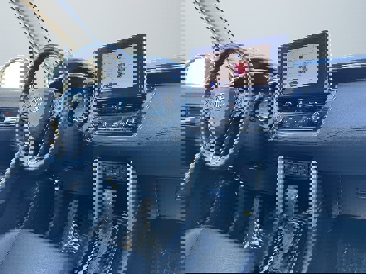 Used 2023 Toyota Corolla Cross XLE w/ Convenience Package image 14