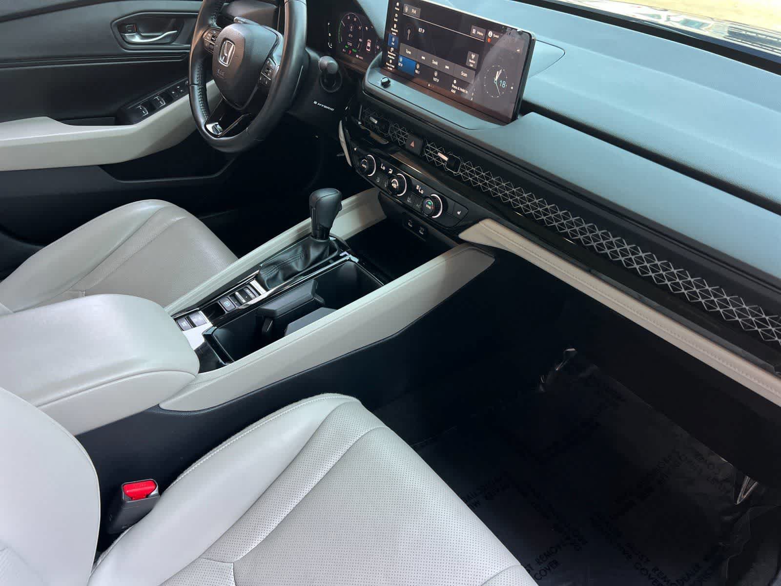 Used 2024 Honda Accord EX-L image 16