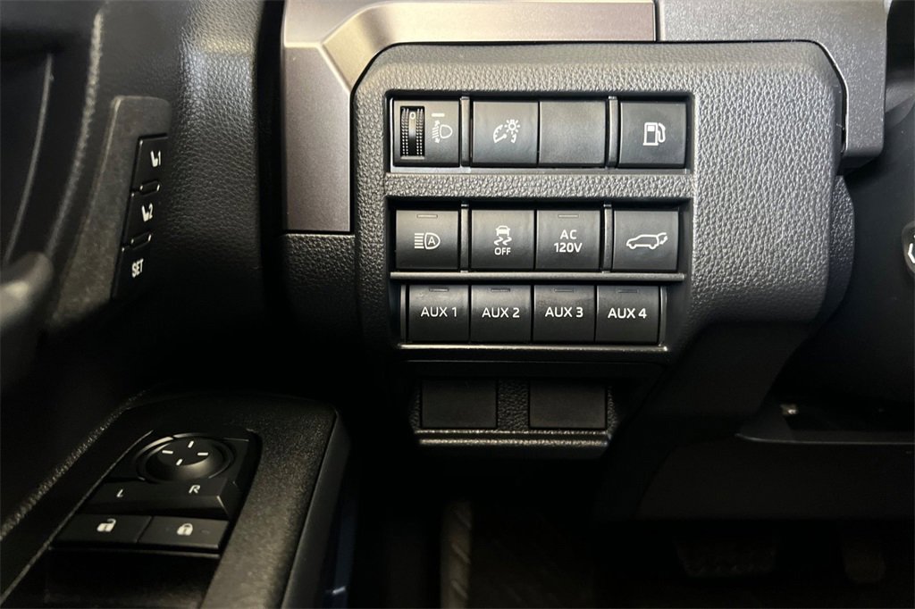 Certified 2025 Toyota 4Runner TRD Off-Road Premium image 31